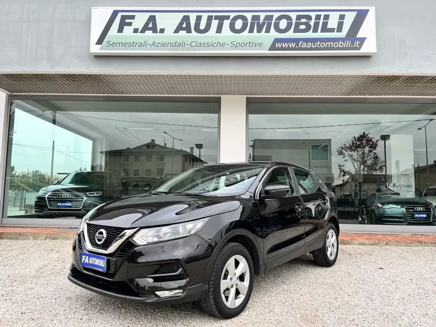 Nissan Qashqai 1.5 dCi 115 CV Bus. AUTOCARRO N1 *PREZZO+IVA* Negro - 1