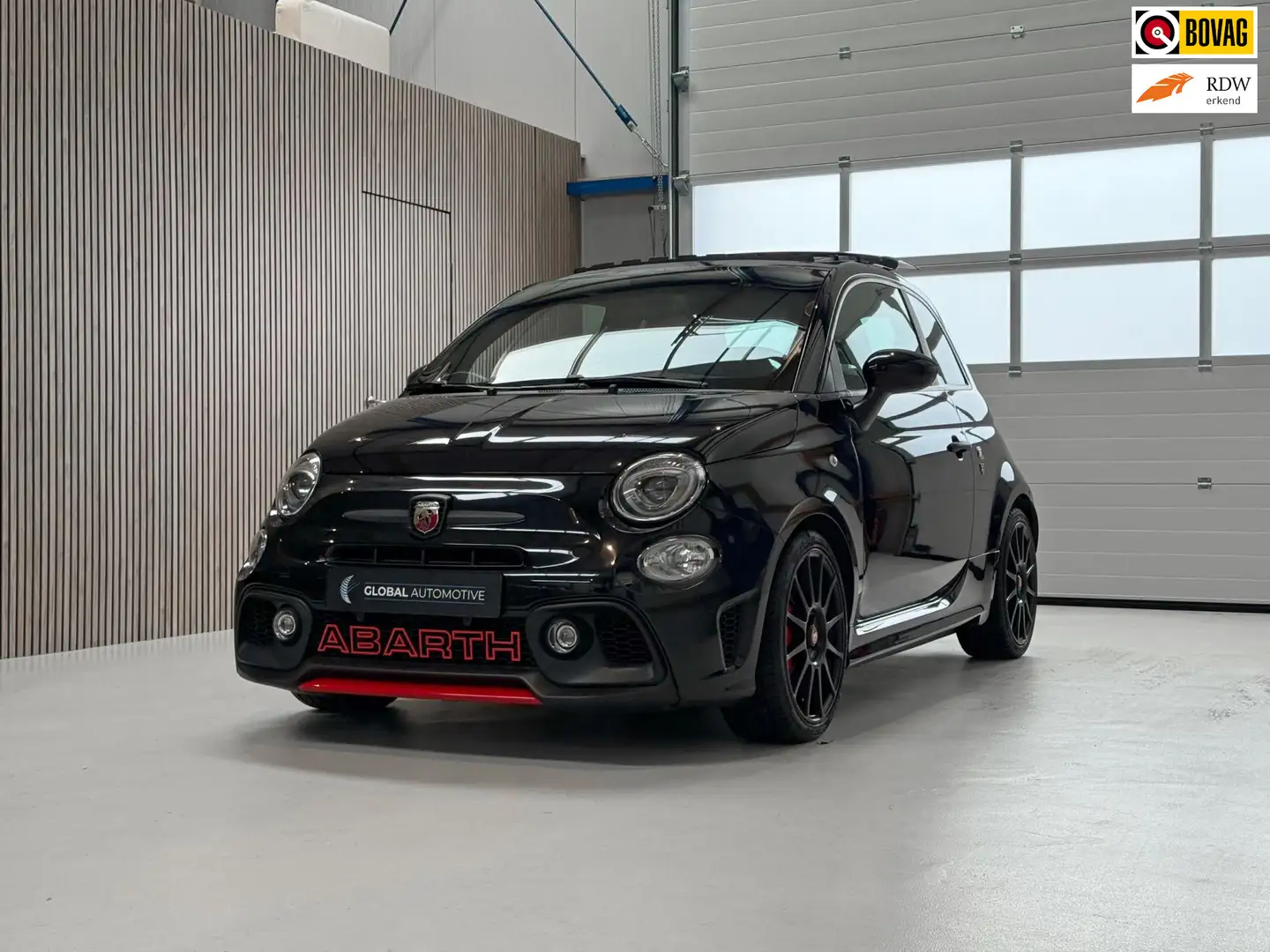 Fiat 500 Abarth 1.4 T-Jet Competizione 180PK - CARBON SABELT STOEL Чёрный - 1
