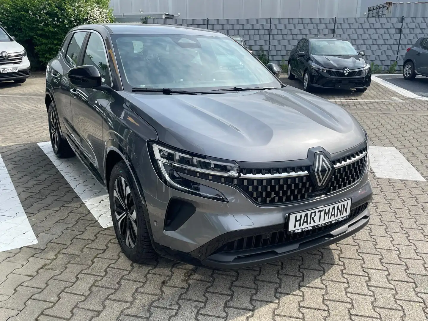 Renault Austral Evolution Mild Hybrid 160 Automatik Grau - 1