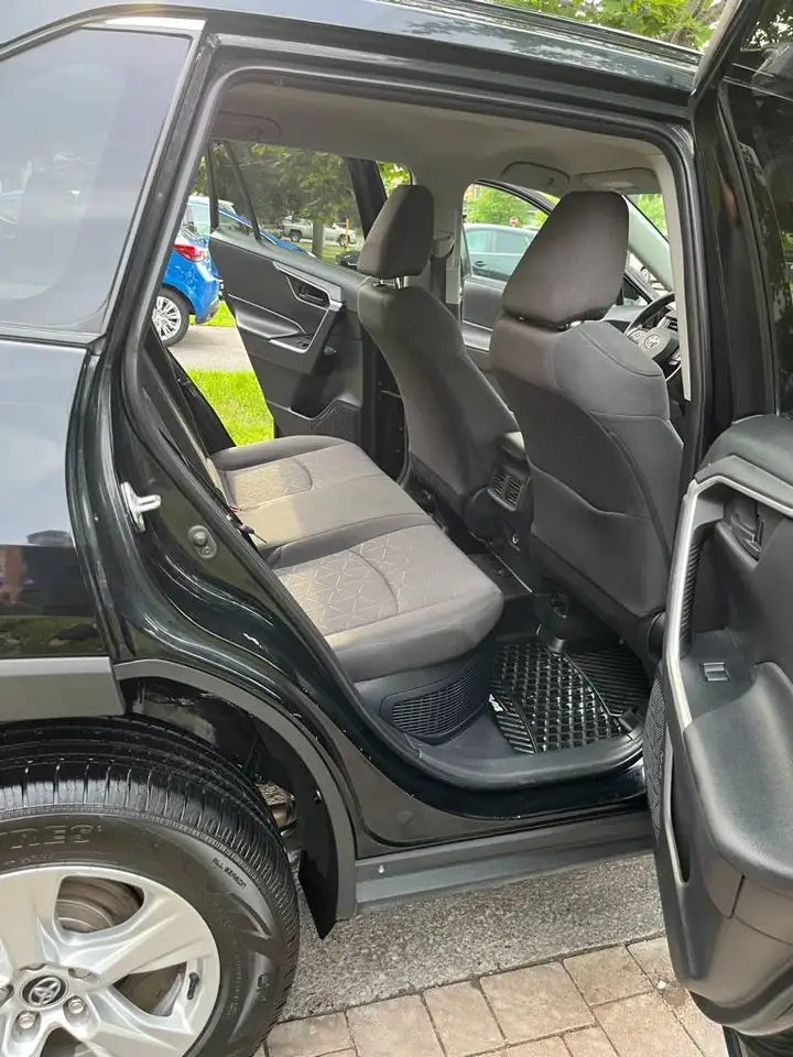 Toyota RAV 4 снимка Toyota RAV 4
