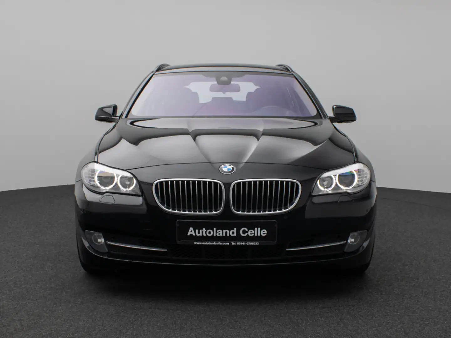 BMW 530 HUD HiFi 360°Xenon SoftCl AHK Komfort Sport Negro - 2