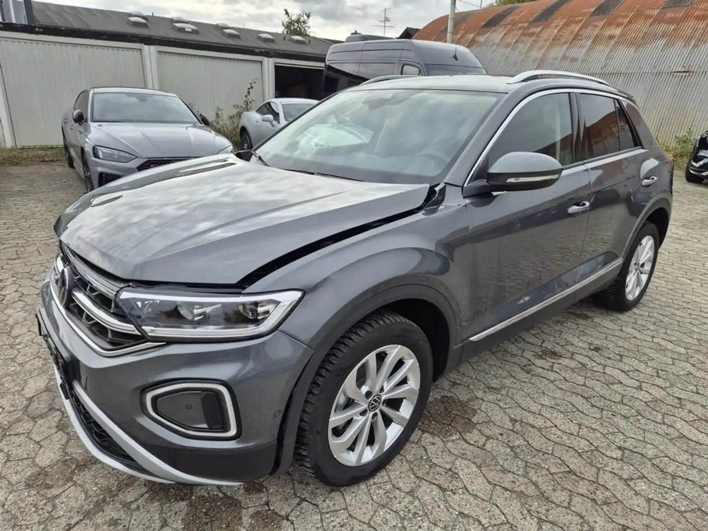 Volkswagen T-Roc 1.0 TSI Style Alcantara Matrix ACC Grau - 1