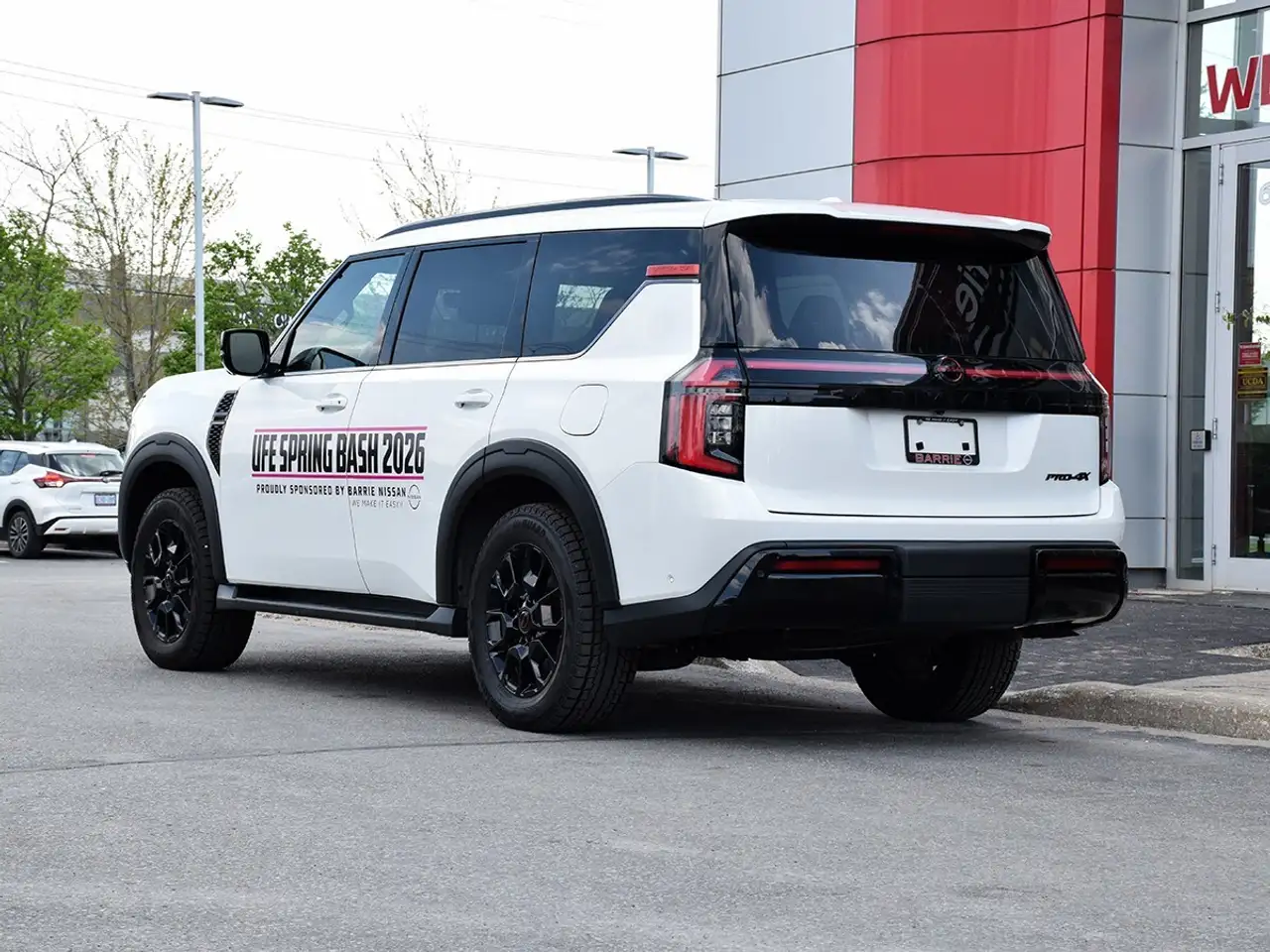 Nissan Armada снимка Nissan Armada