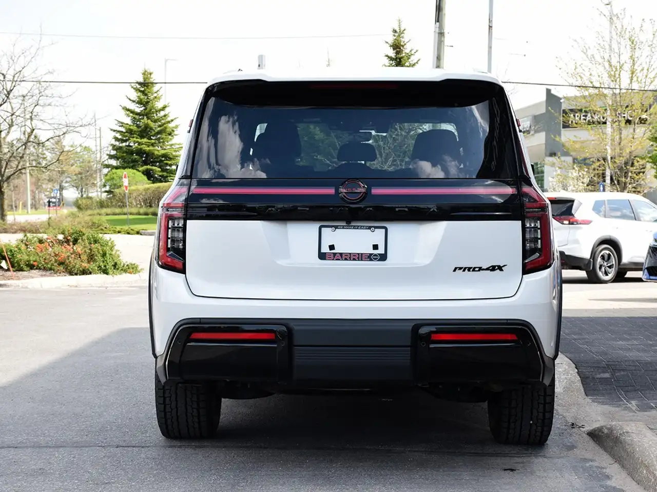 Nissan Armada снимка Nissan Armada
