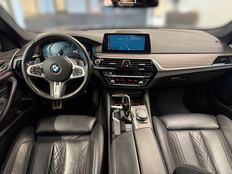 BMW 530 d xDrive — photo 9