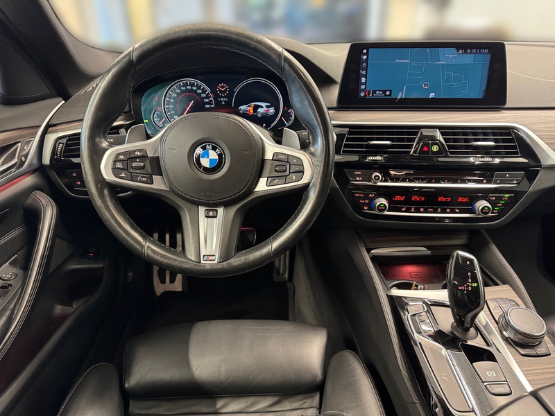 BMW 530 d xDrive — photo 8