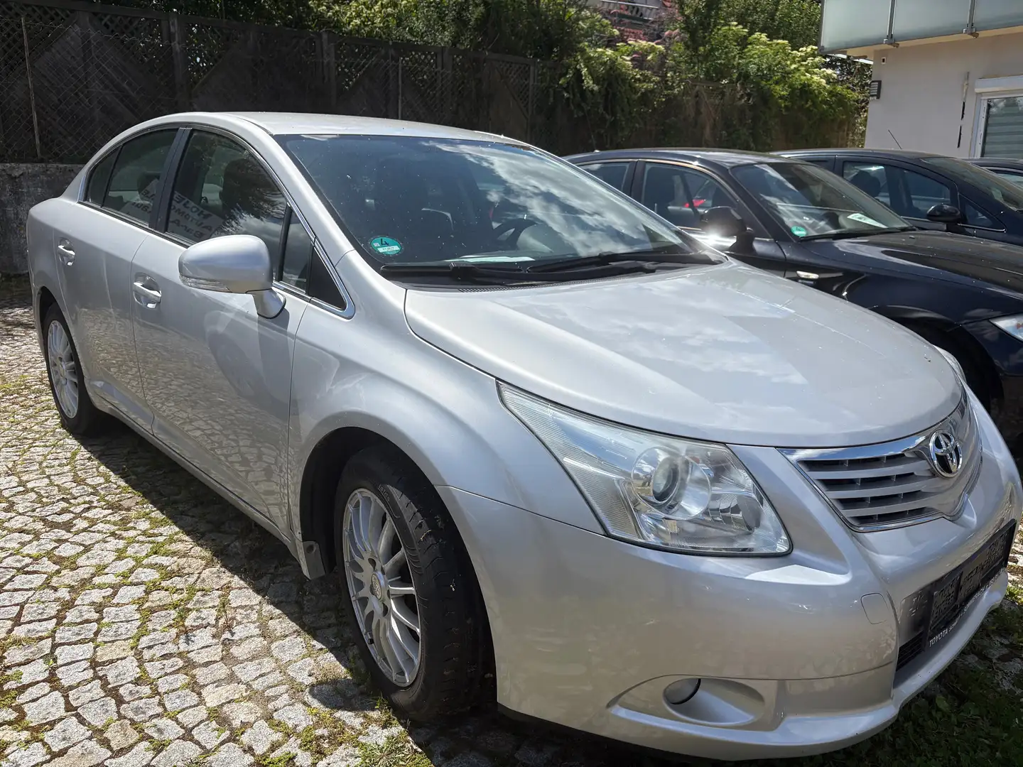 Toyota Avensis Avensis Limousine  *1.Hand *Rückfahrkamera Silber - 2