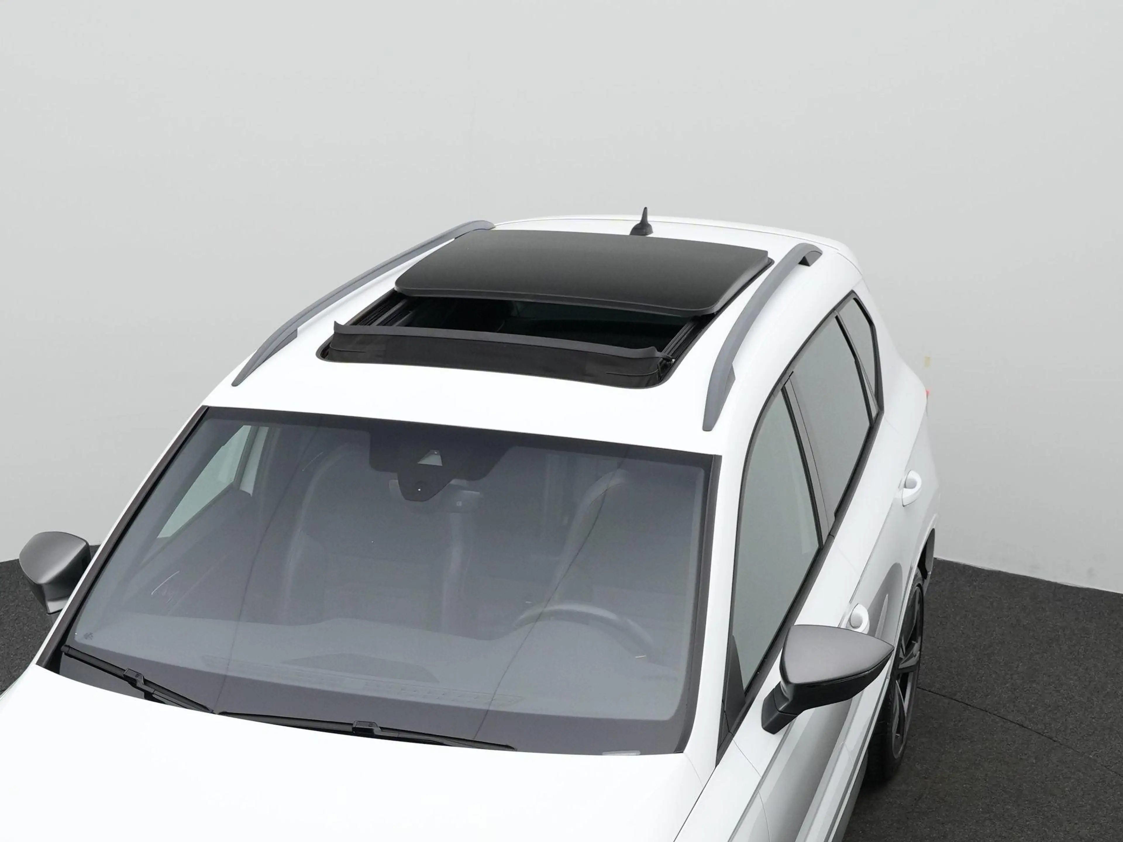 SEAT Ateca 1.5 TSI 150PK DSG FR Business Intense | Panoramada — photo 9