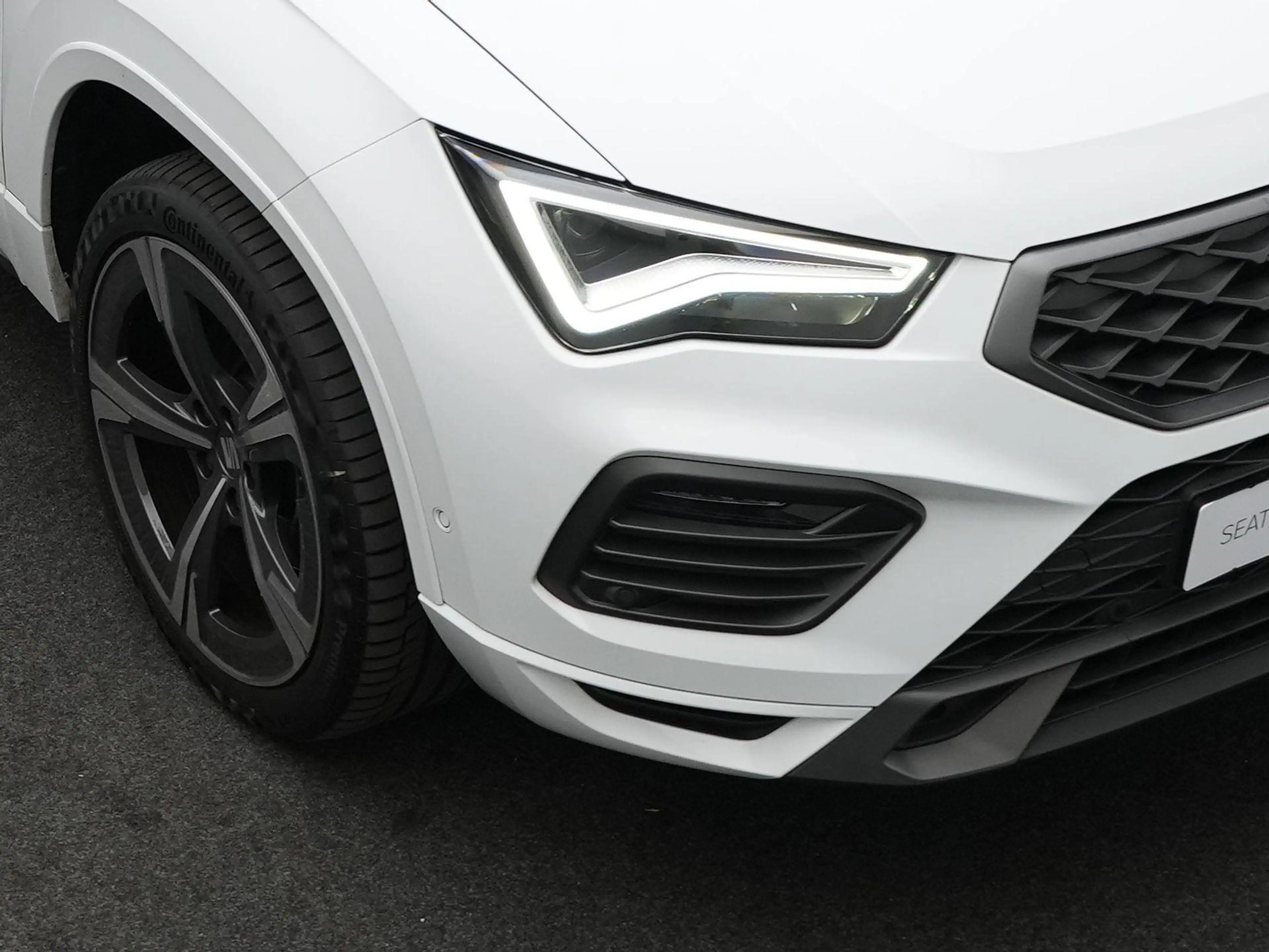 SEAT Ateca 1.5 TSI 150PK DSG FR Business Intense | Panoramada — photo 14
