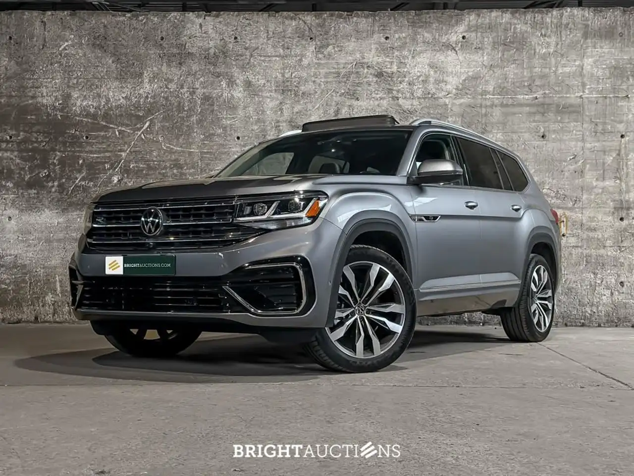 Volkswagen Atlas 3.6 V6 7-Persoons — photo 1 of 40