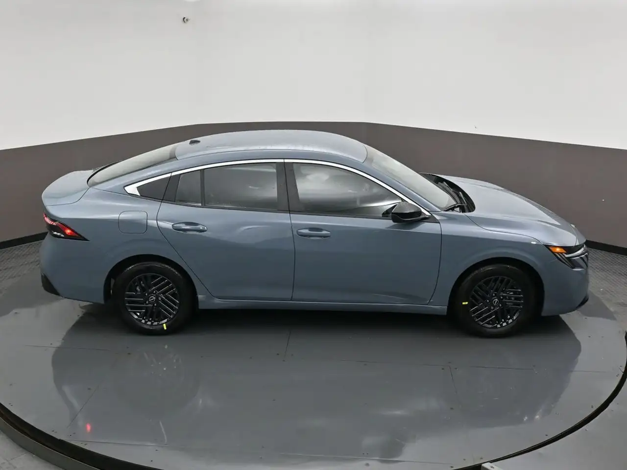 Nissan Sentra снимка Nissan Sentra