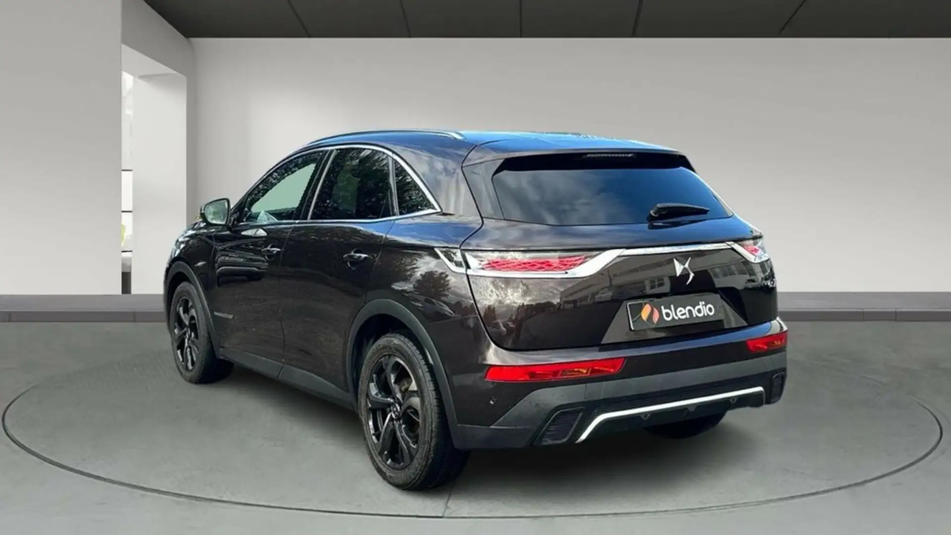 DS Automobiles DS 7 Crossback 1.5 BLUEHDI 96KW SO CHIC 130CV 5P Burdeos - 2
