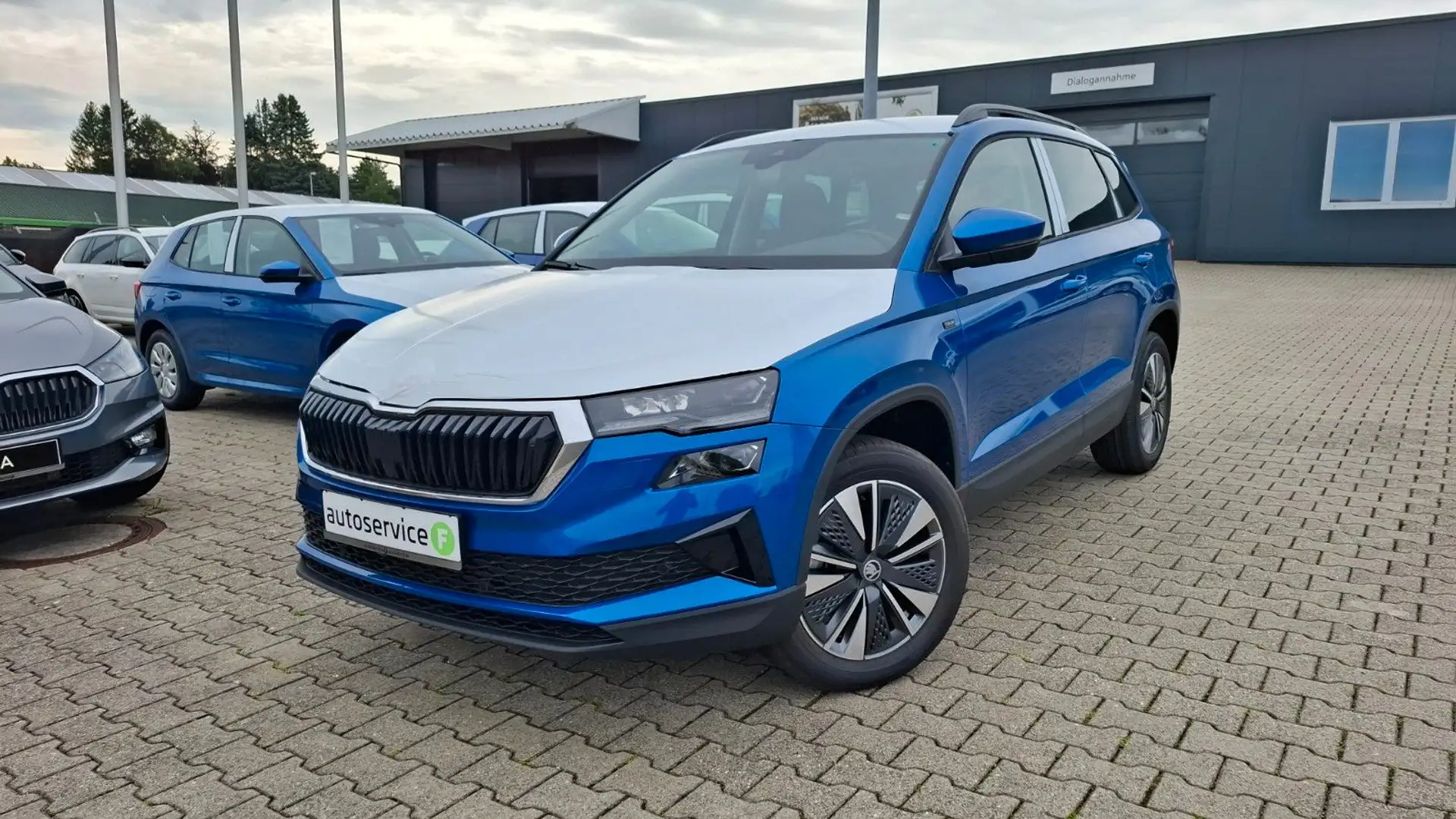 Skoda Karoq 15O PS TSI Tour/MATRIX/Kamera/AHZV/EPH/ - 1