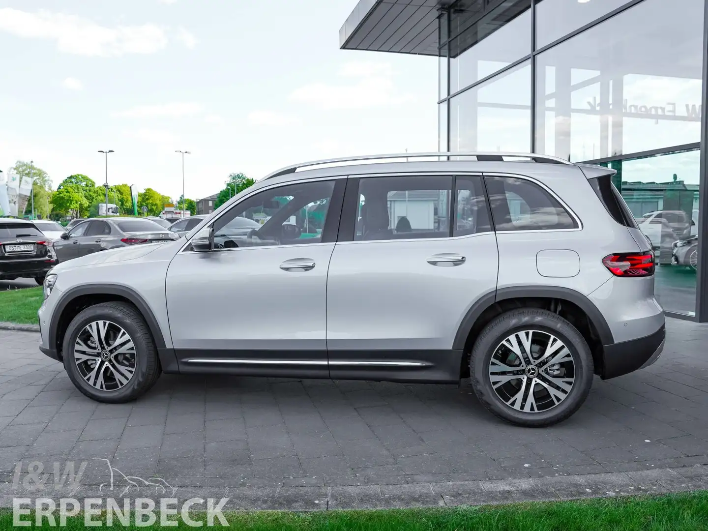 Mercedes-Benz GLB 200 GLB 200 d Distronic AHK Kamera Multibeam Keyless Argent - 2