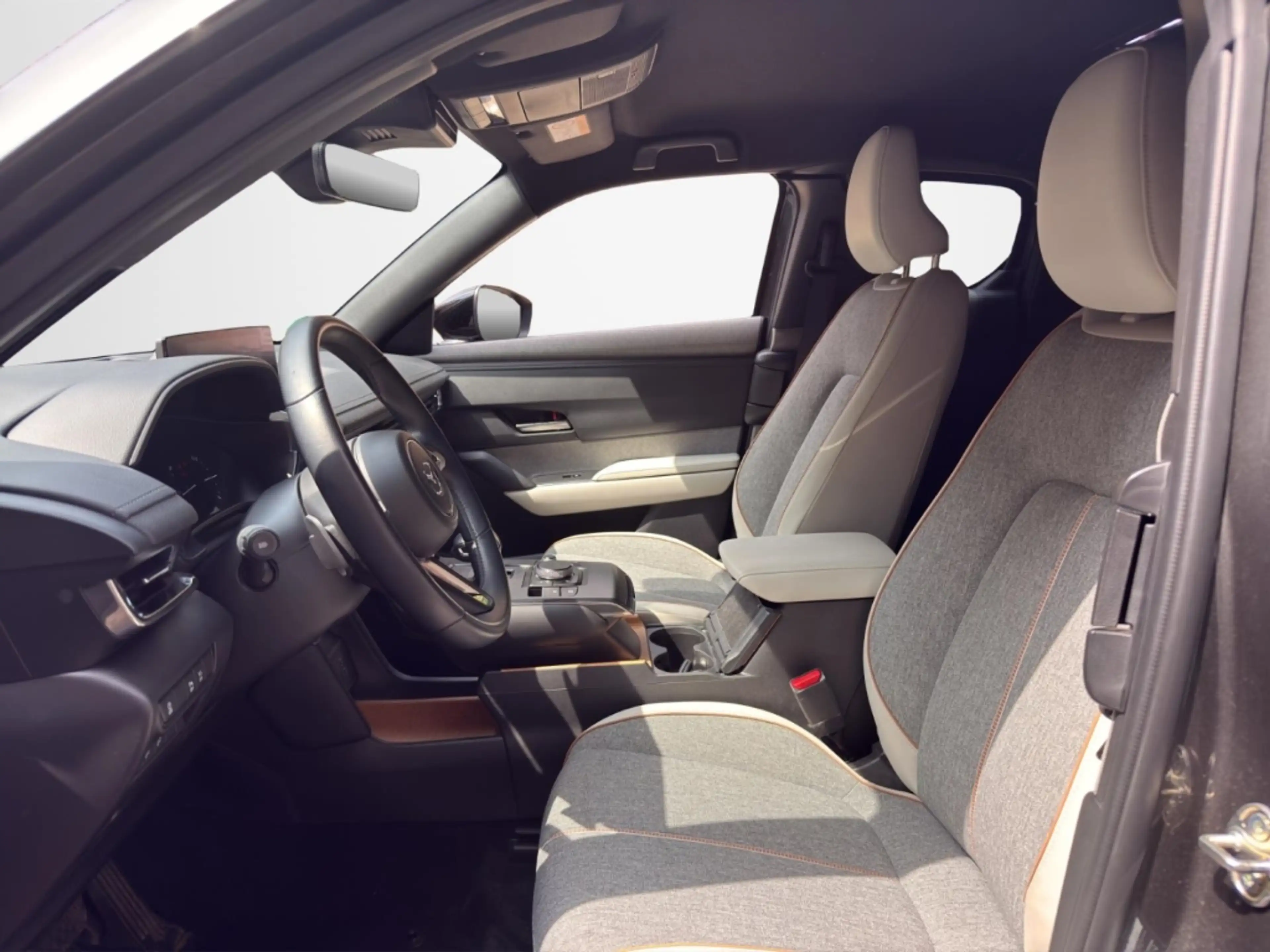 Mazda MX-30 35,5 kWh e-SKYACTIV 143 PS ADVANTAGE MC — photo 9