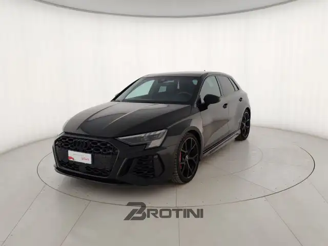 Audi RS TFSI quattro S tronic