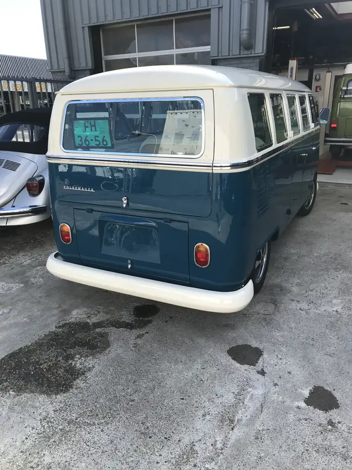 Volkswagen T1 13 Window Deluxe Walk True, foto 2