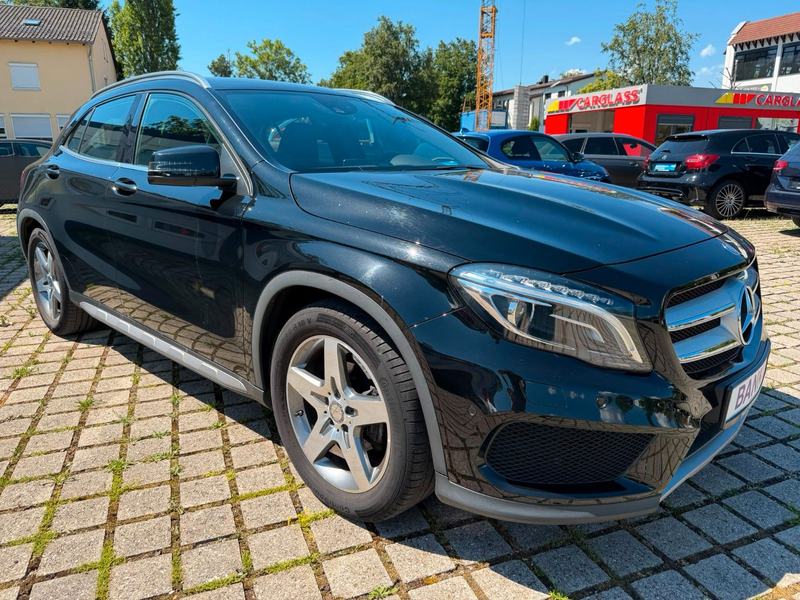 Mercedes-Benz GLA 200 AMG-Line — photo 2
