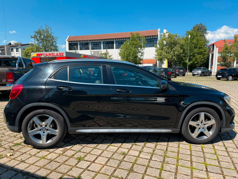 Mercedes-Benz GLA 200 AMG-Line — photo 7