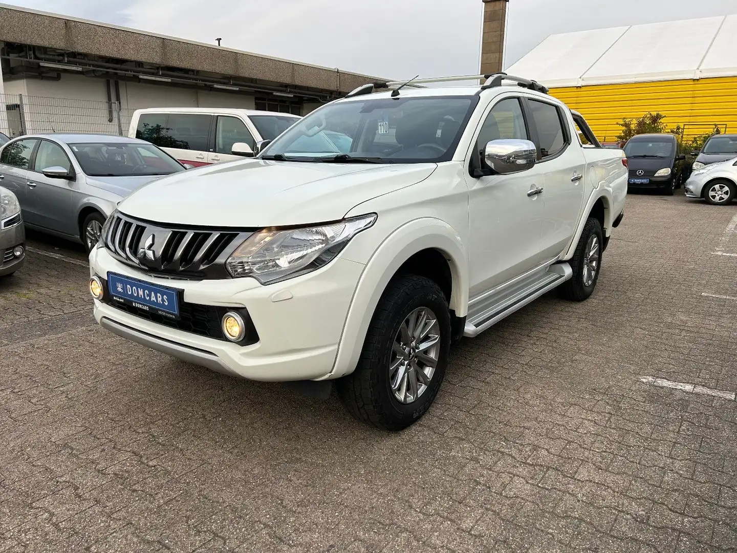 Mitsubishi L200 Plus Doppelkabine 4WD/NAVI/KLIMA/EURO 6/ Weiß - 2