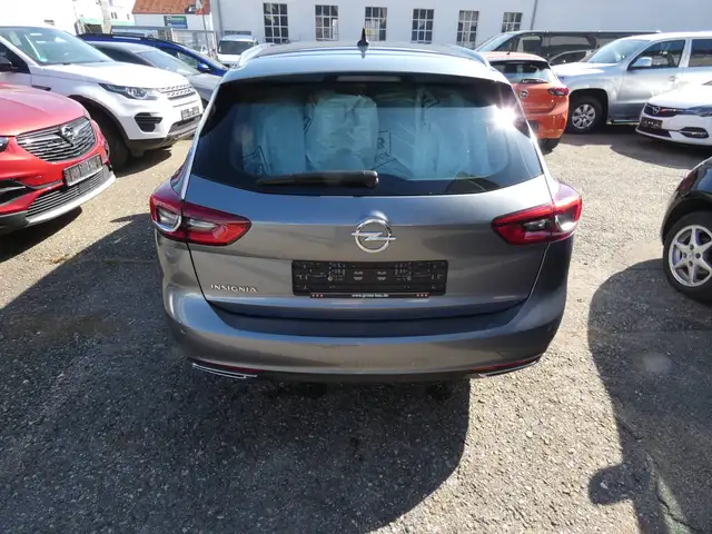 Opel Insignia view 5