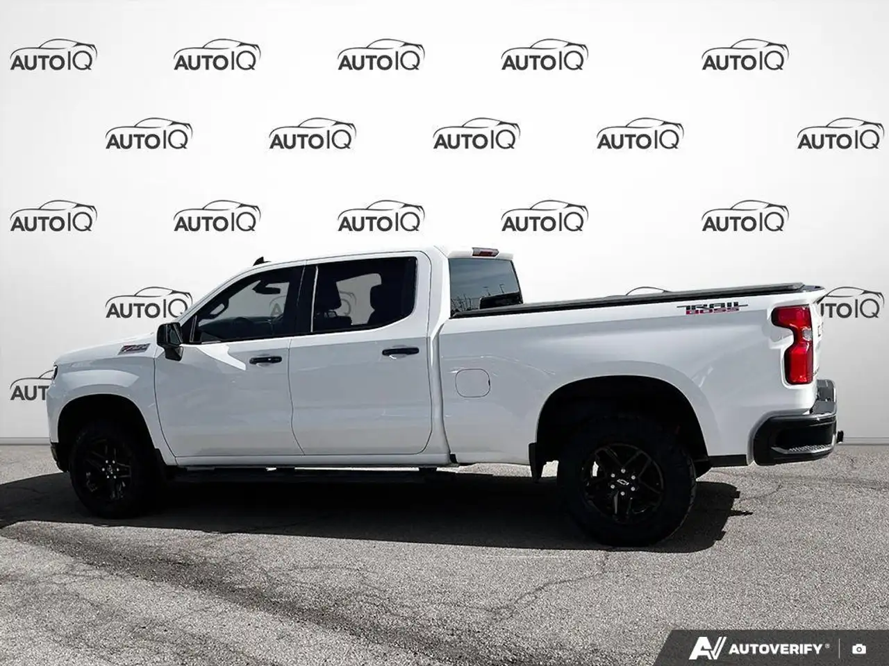 Chevrolet Silverado 1500 снимка Chevrolet Silverado 1500