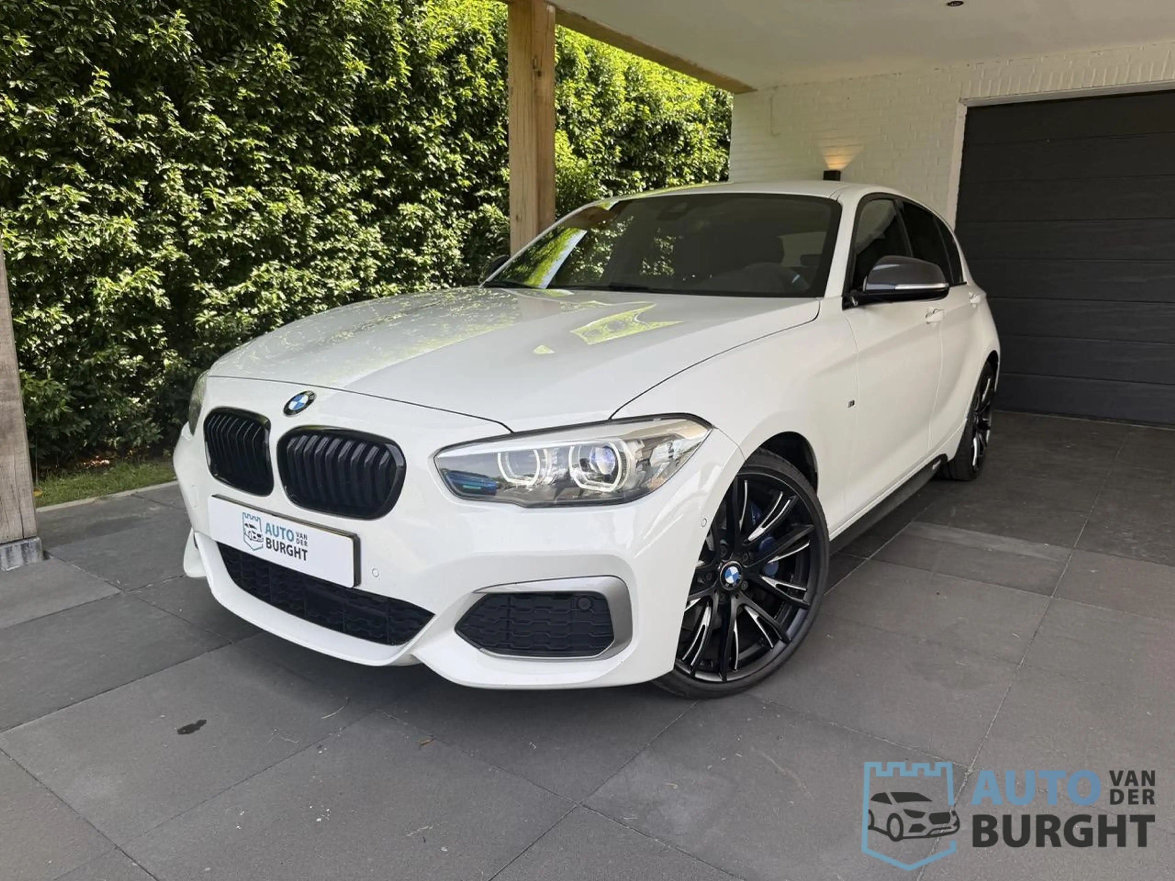 BMW 140 1-serie M140i xDrive High Executive M Performance