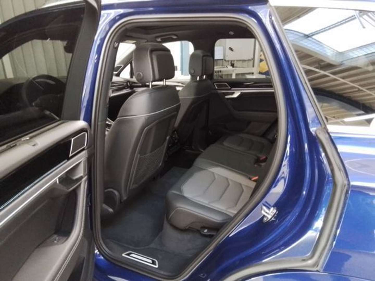 Volkswagen Touareg R-Line -  - Joinsteer - #5