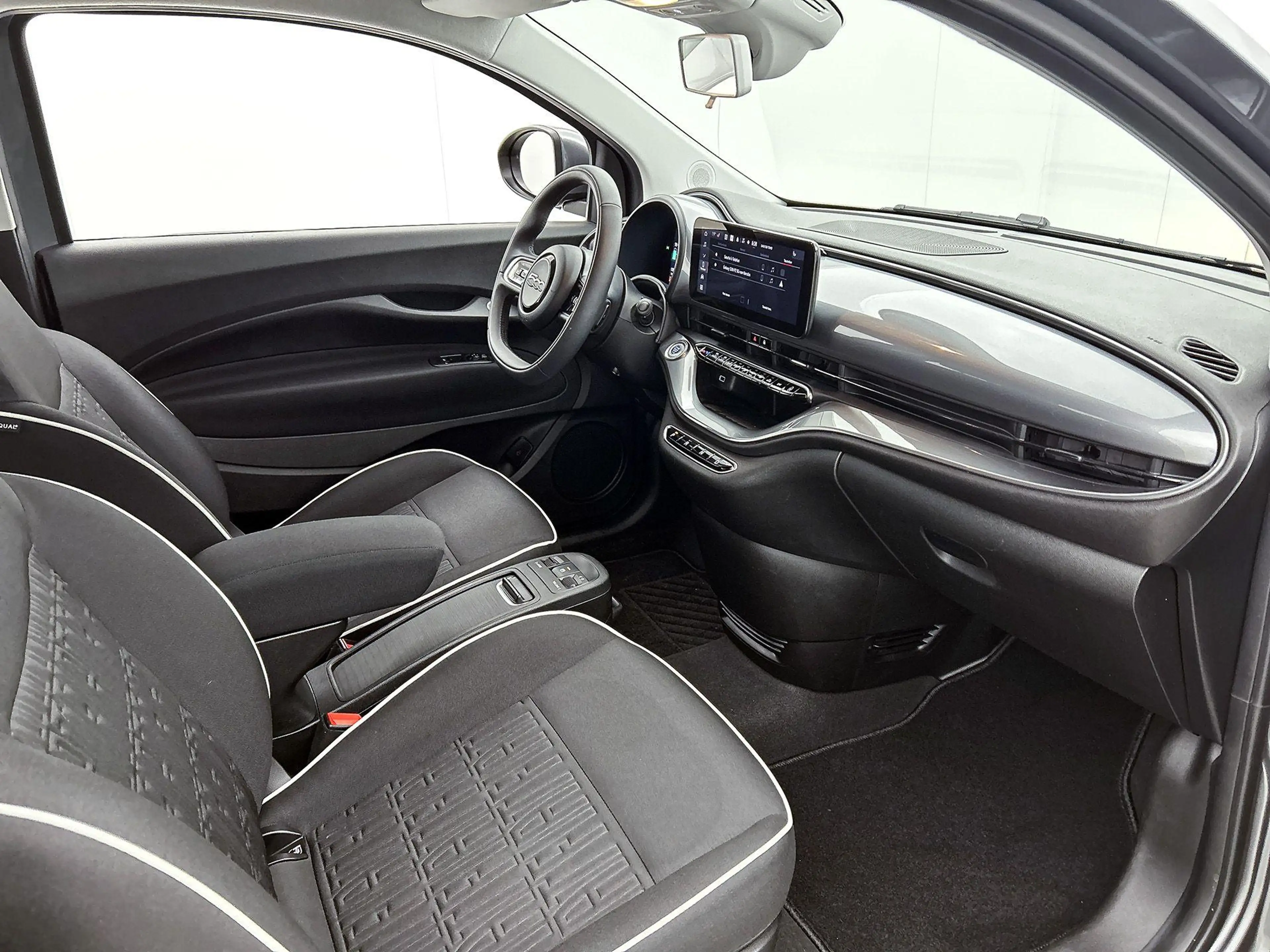 Fiat 500C 42 kWh 118pk Icon | Apple Carplay/Android Auto | D — photo 12