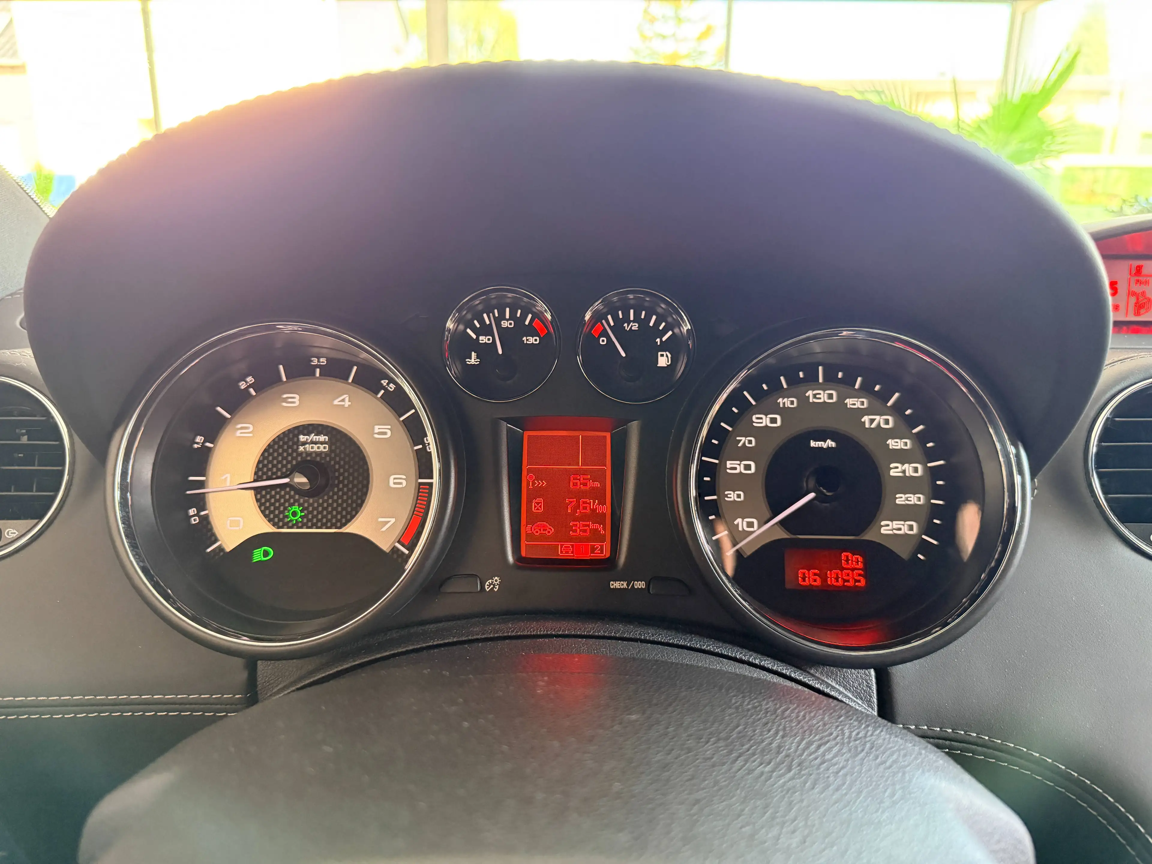Peugeot RCZ RCZ 1.6 16V 155 THP *COUPÉ* — photo 13