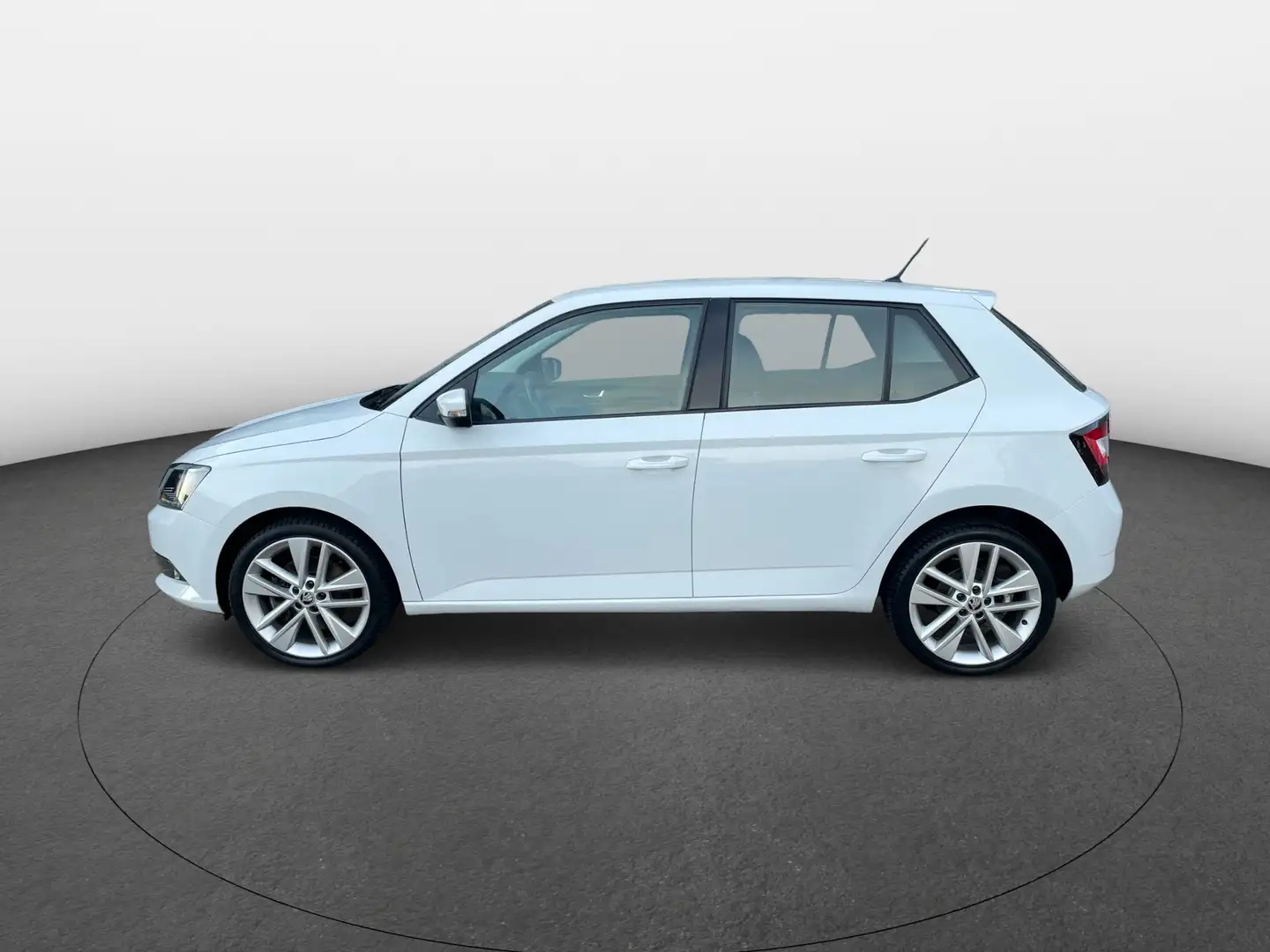 Skoda Fabia 1.2 TSI DSG Drive CLIMA LMV CRUISE PDC LMV Blanc - 2