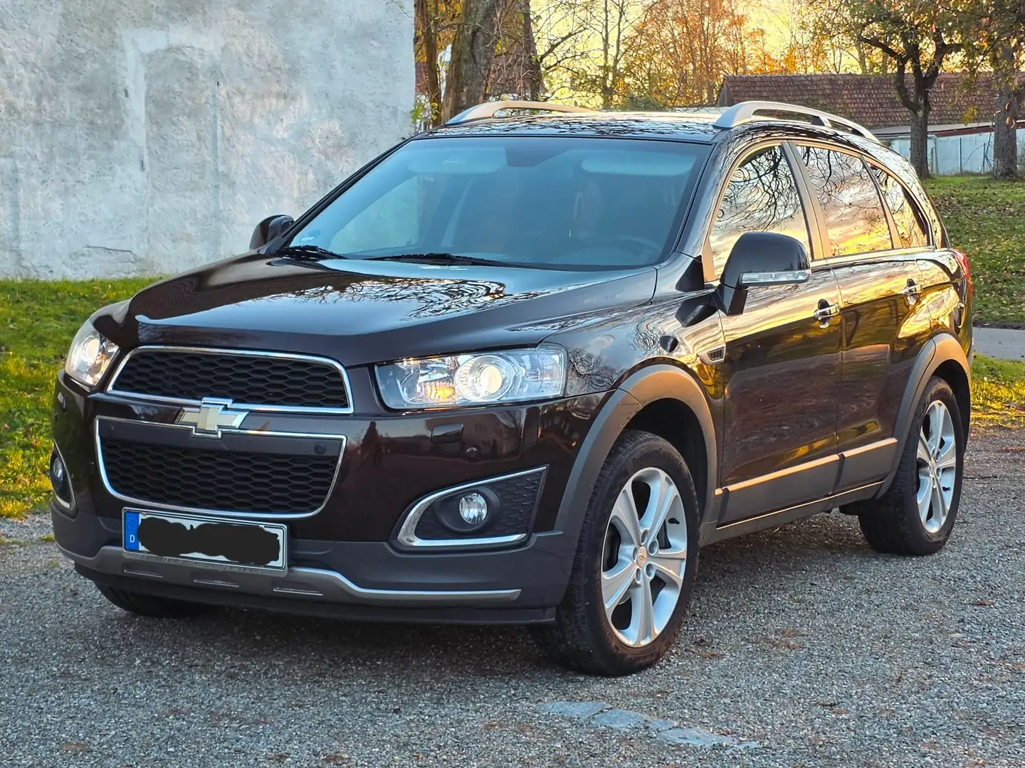 Chevrolet Captiva Captiva Diesel 2.2 TD AWD Automatik LTZ Braun - 2