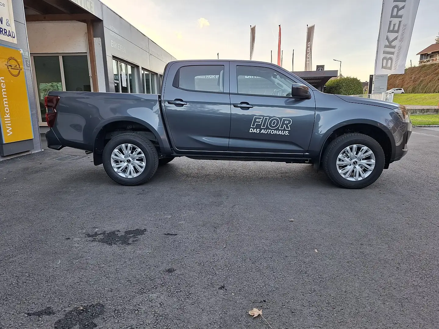 Isuzu D-Max D-MAX Double Cab 4x4 LS Aut. Grau - 2