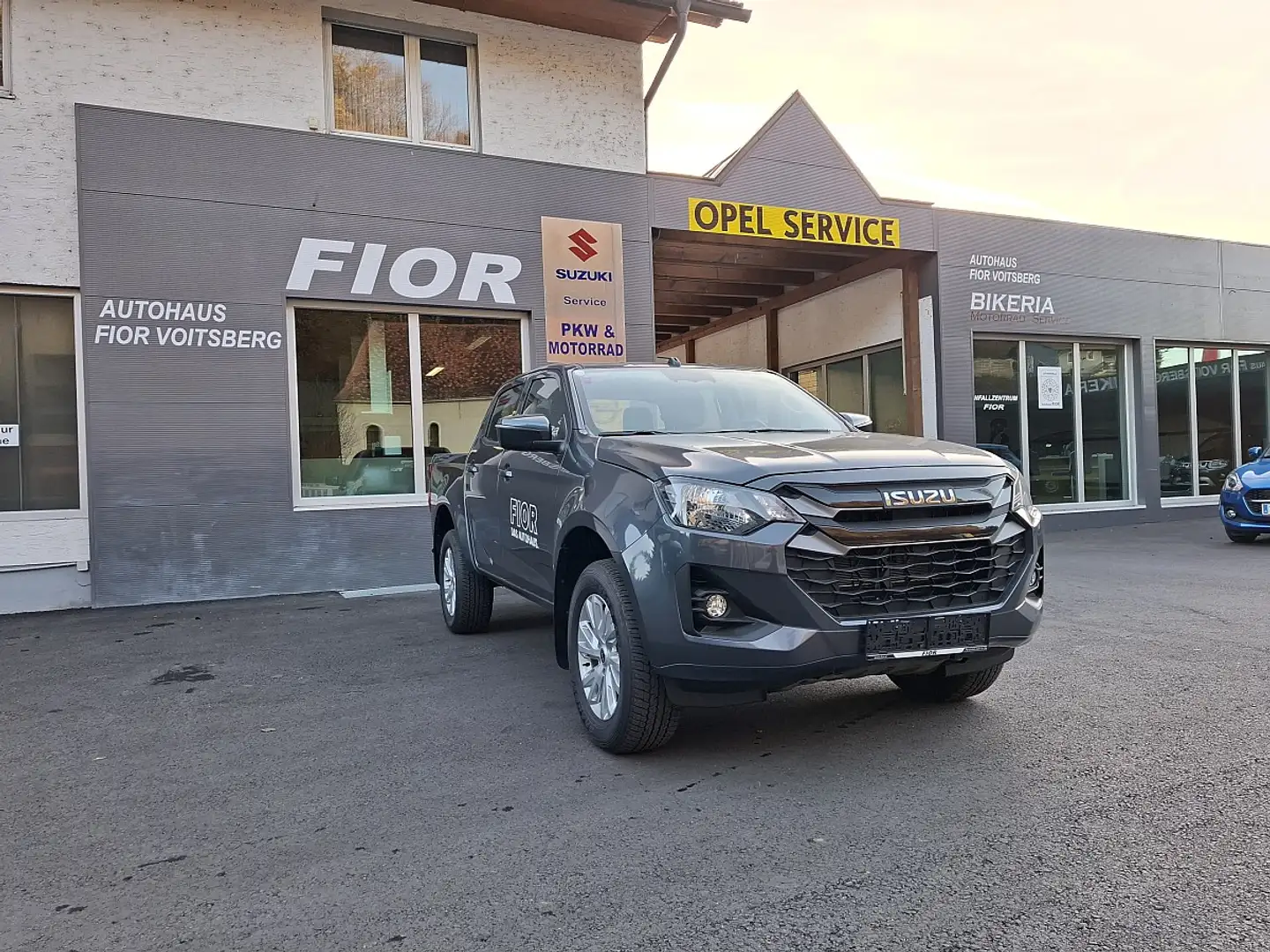 Isuzu D-Max D-MAX Double Cab 4x4 LS Aut. Grau - 1
