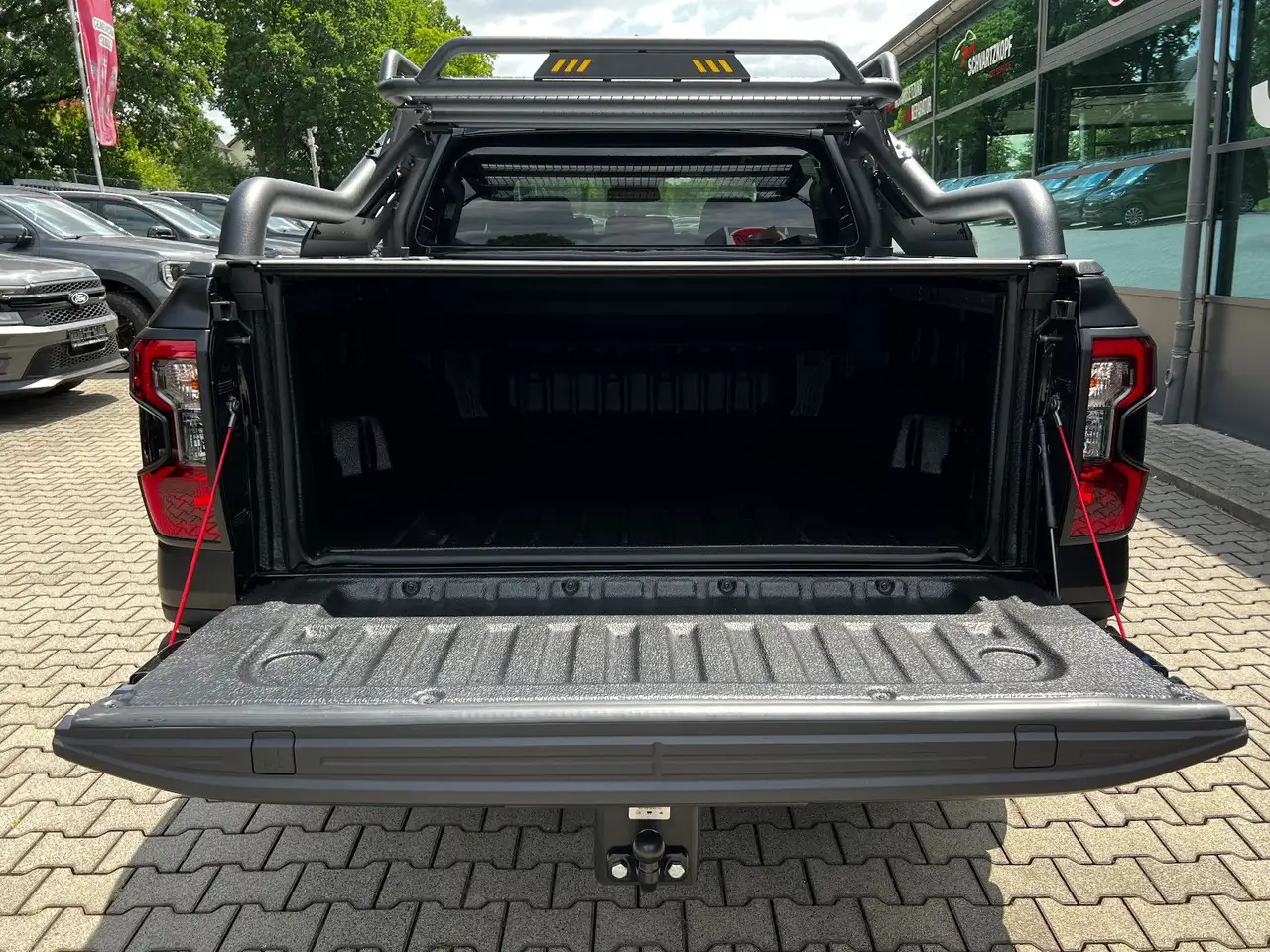 Ford Ranger Platinum 3,0d FOLIERT HÖHER T73 e-Rollo Standhzg 12