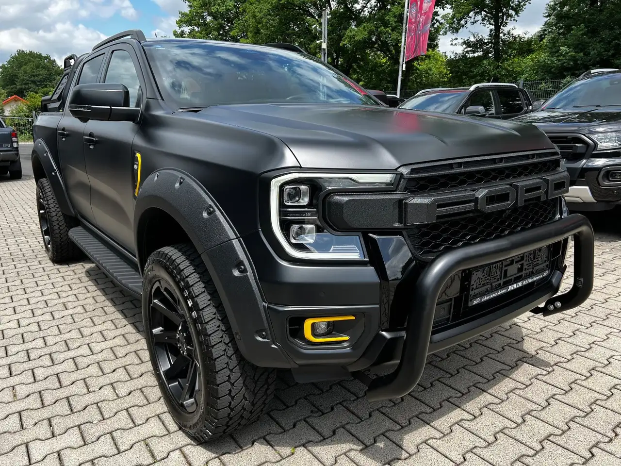 Ford Ranger Platinum 3,0d FOLIERT HÖHER T73 e-Rollo Standhzg 10