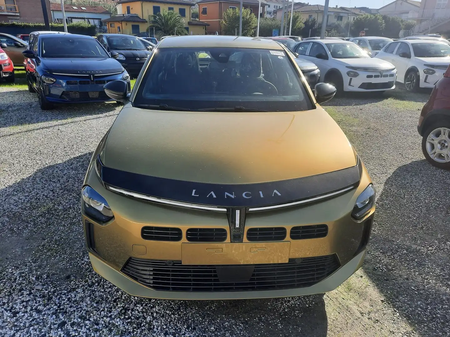 Lancia Ypsilon Hybrid e-DCT Oro - 2