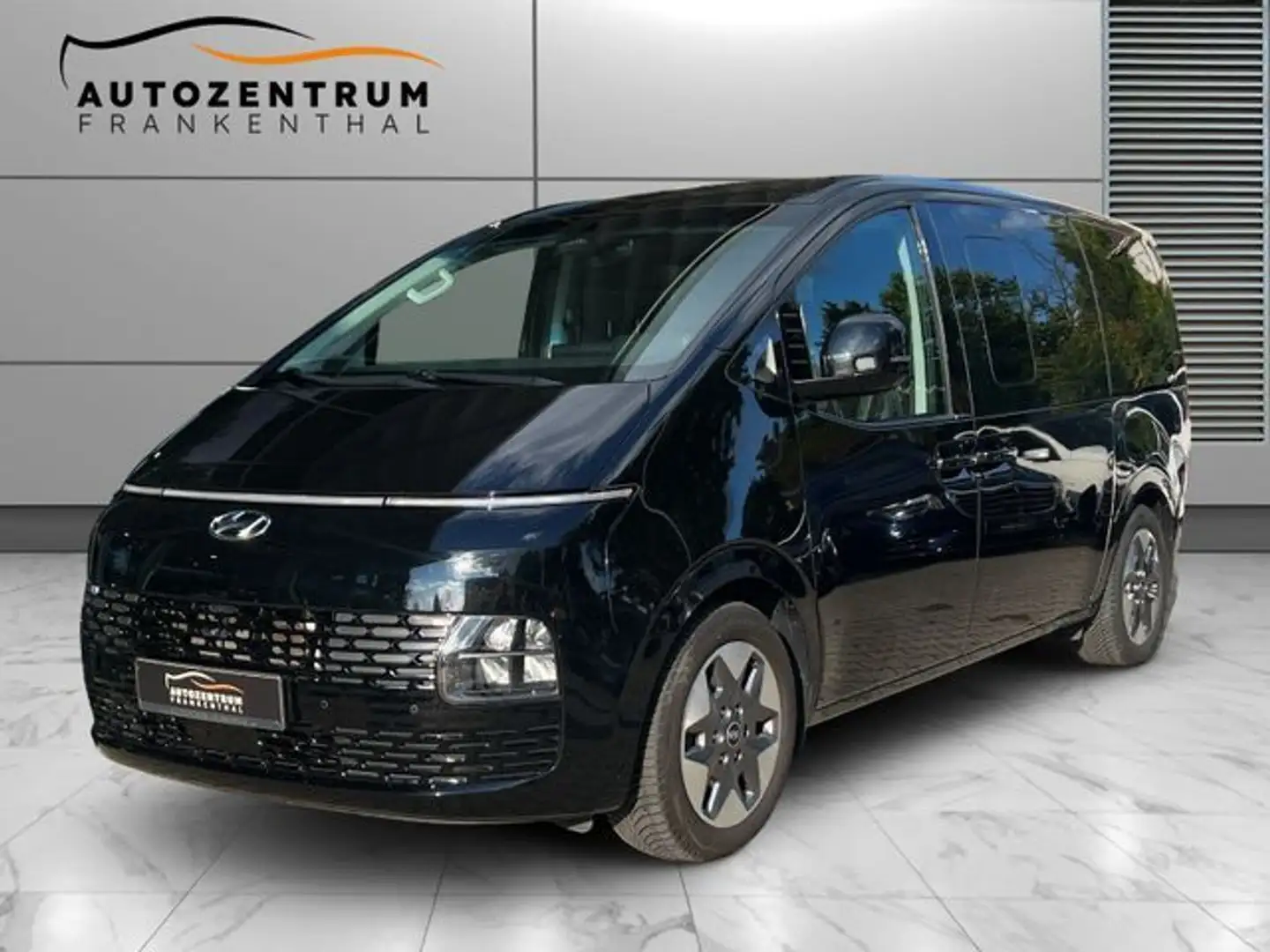 Hyundai STARIA Prime 4WD Noir - 1