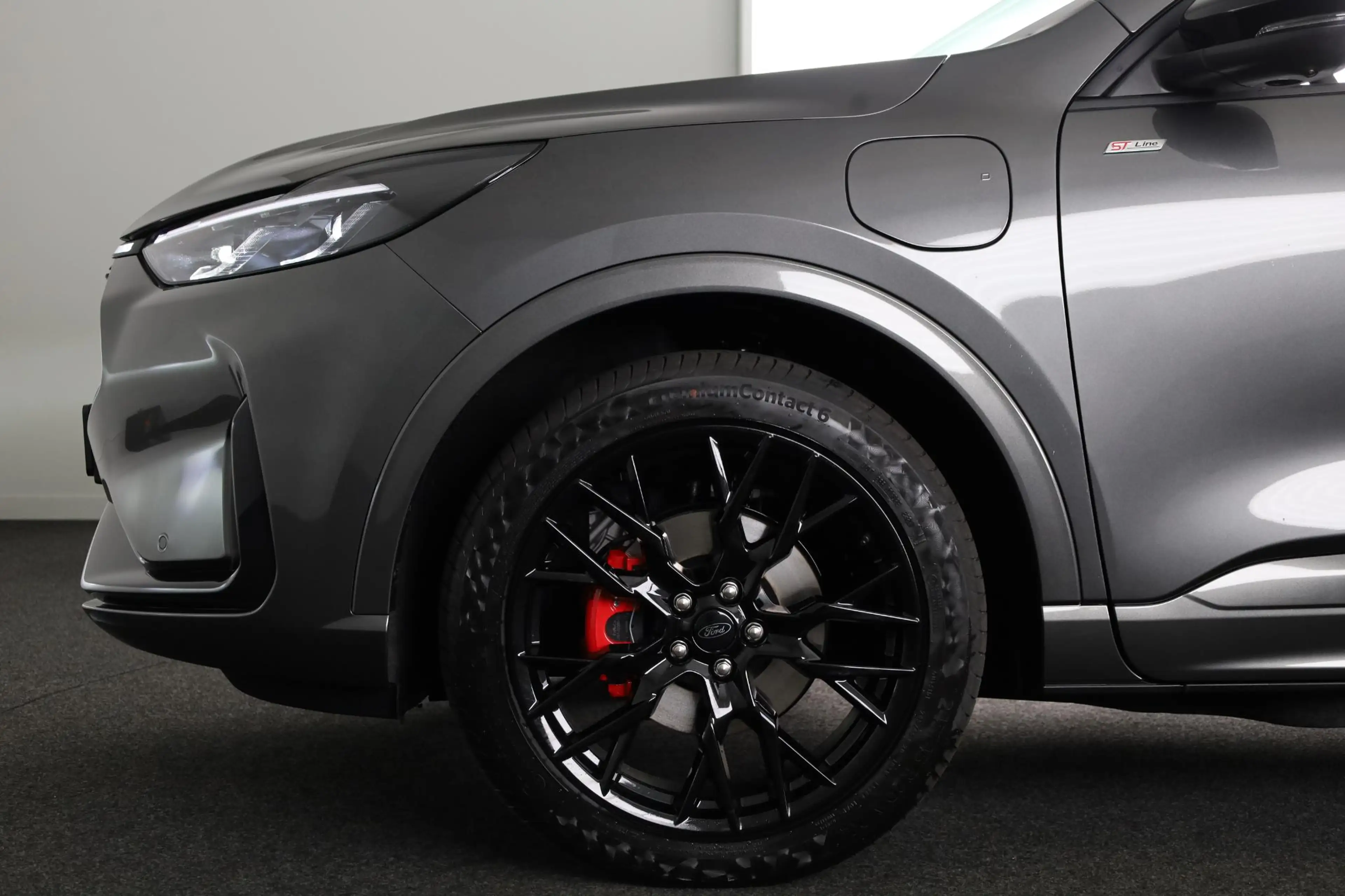 Ford Kuga 2.5 PHEV ST-Line X Black Pack | Panoramadak | Elek — photo 5