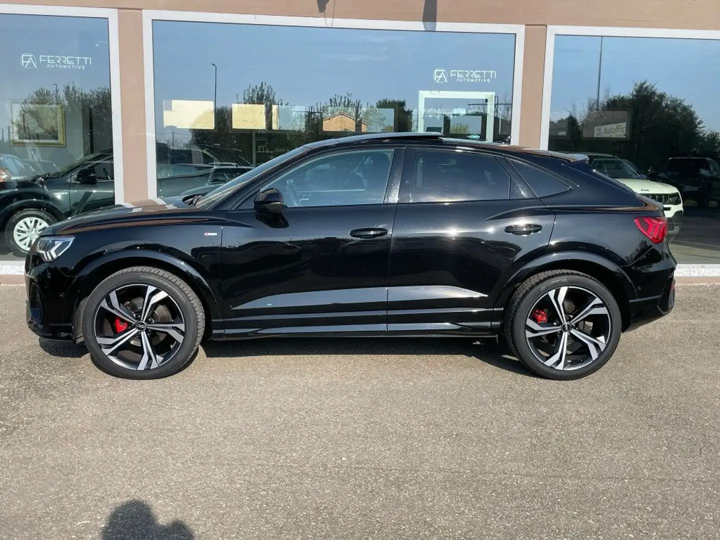 Audi Q3 SPB 35 TDI S tronic S line edition Negro - 1