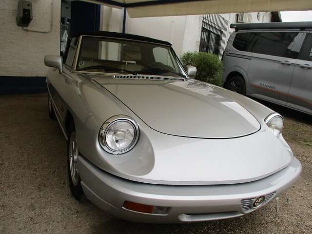 Second hand Alfa Romeo Spider 2.0