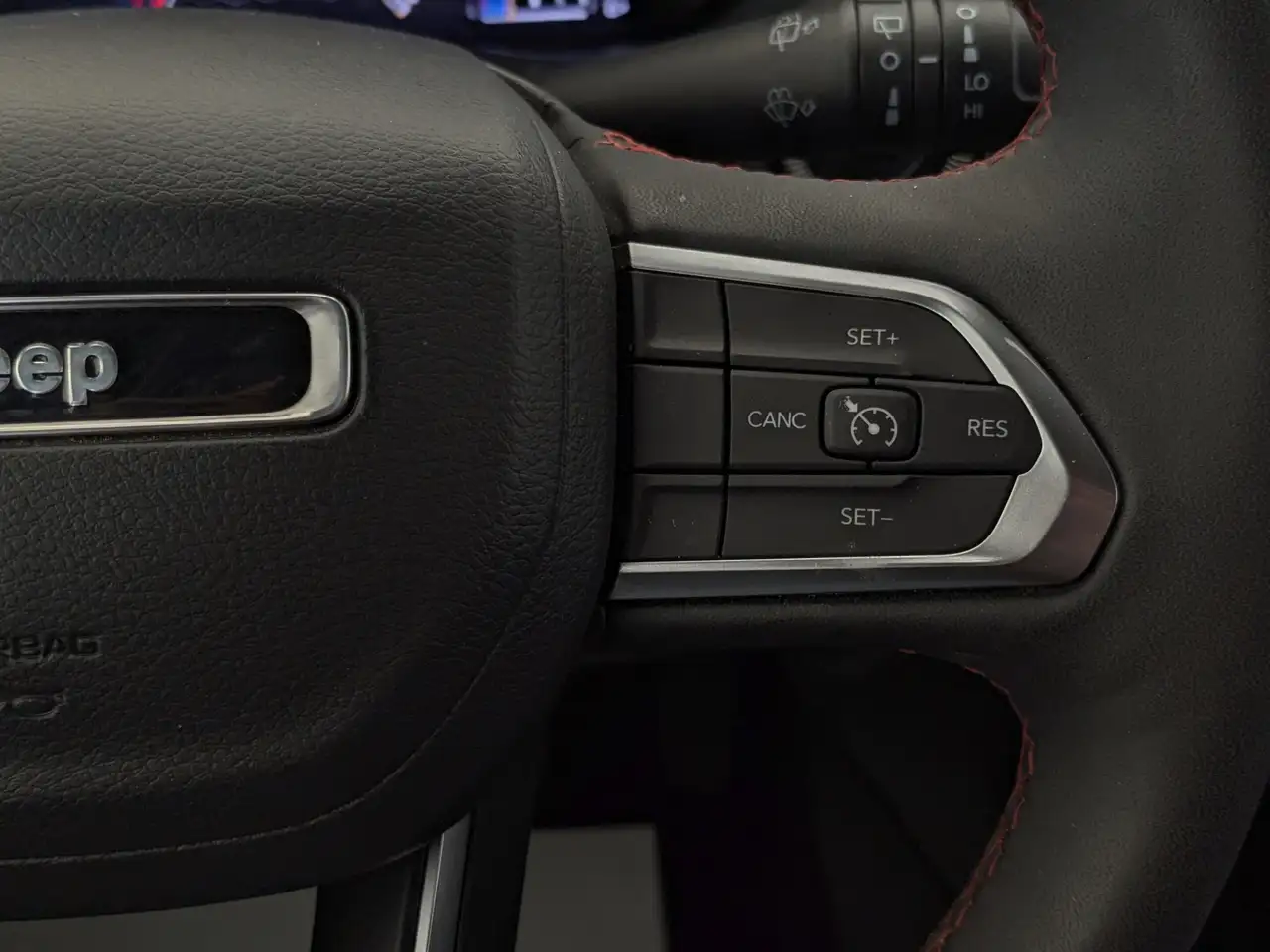 Jeep Compass photo Jeep Compass