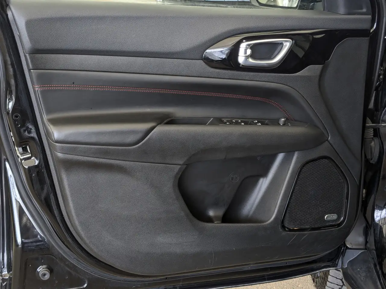 Jeep Compass photo Jeep Compass
