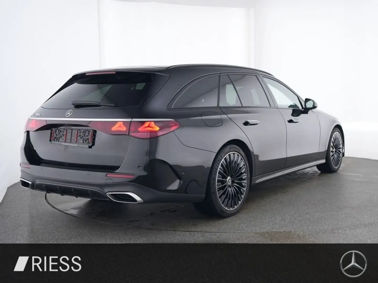 Mercedes-Benz E 300 e T AMG Sport Night Superscreen AHK 20" Schwarz - 2