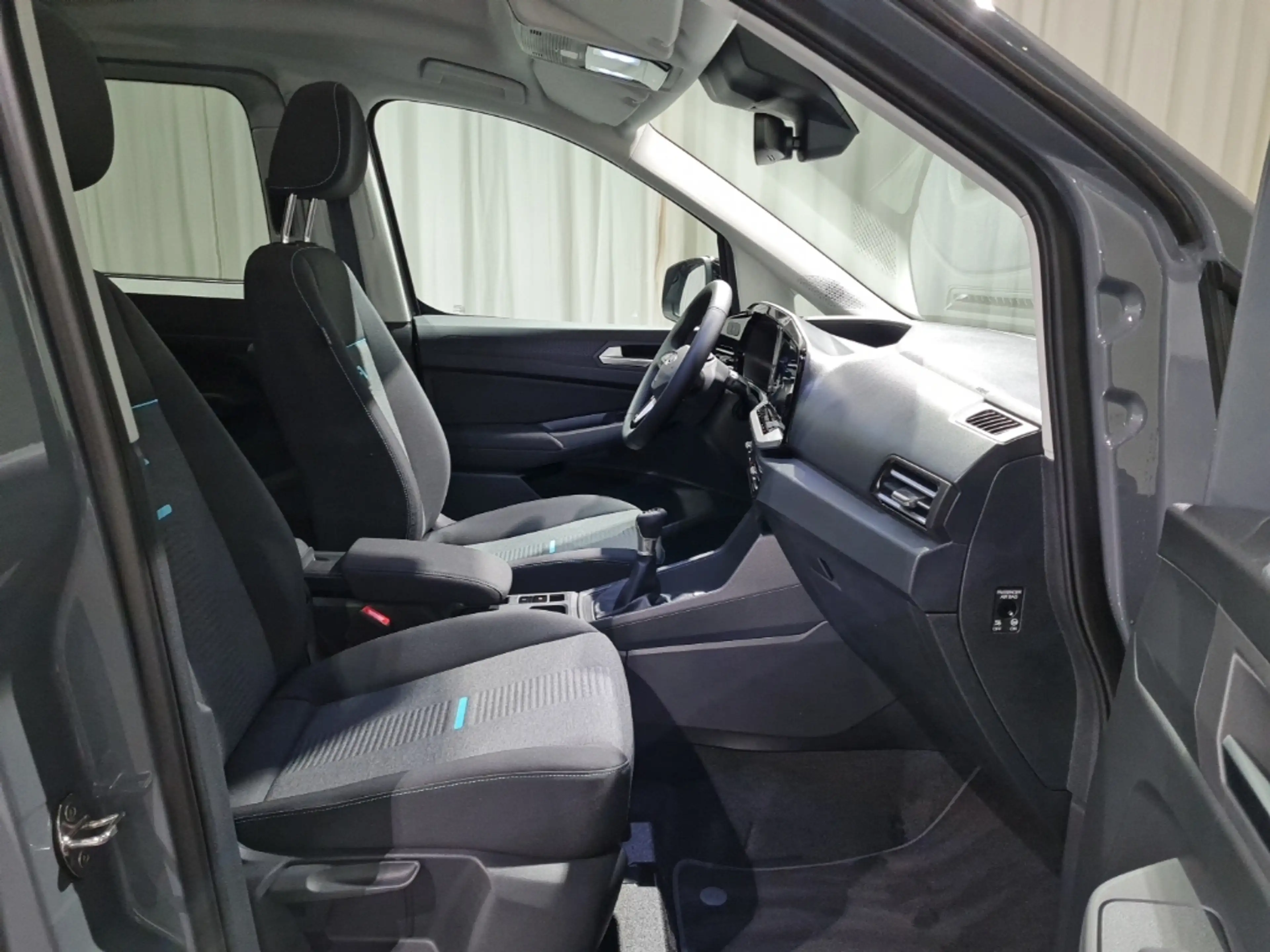 Ford Tourneo Connect L2-Active 4x4 "AHK"GJR"LED" — photo 4