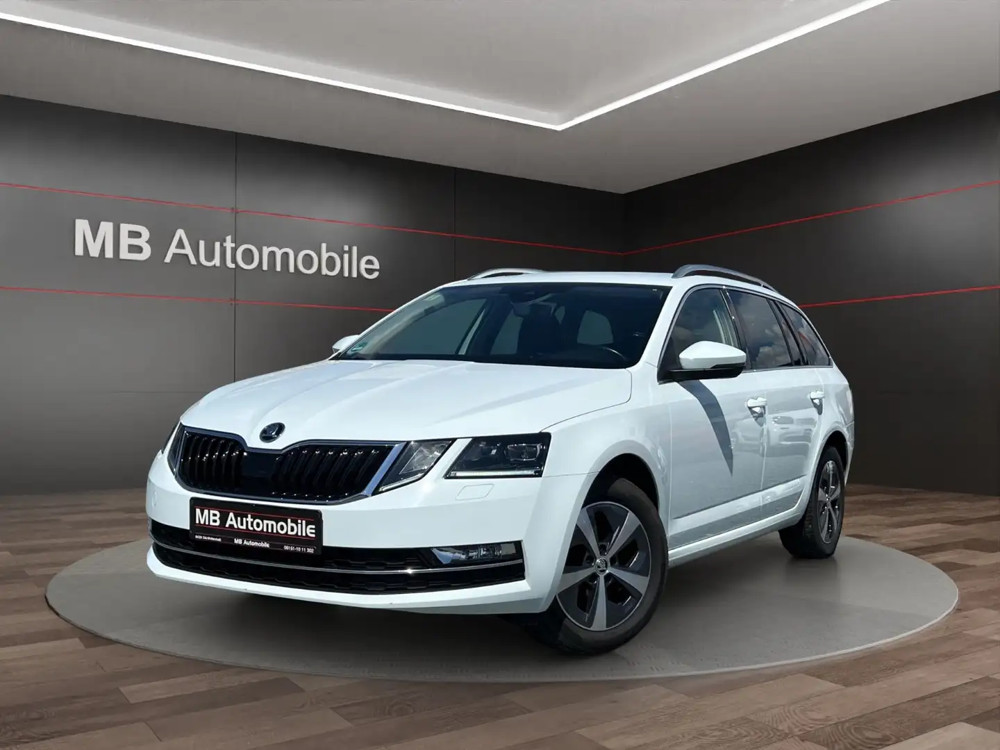 Skoda Octavia Combi Style Navi/T-Leder/PDC/Apple CarPl Weiß - 1