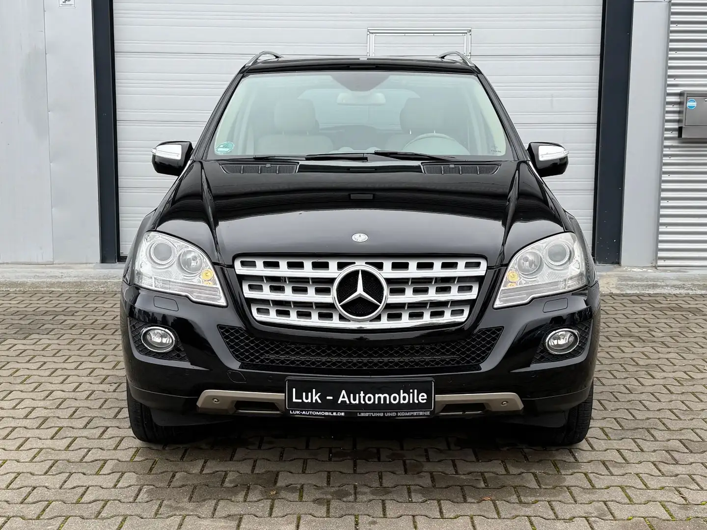 Mercedes-Benz ML 420 CDI°Harman&Kardon°Camera°Ahk°Luft°Mem°Key Schwarz - 2