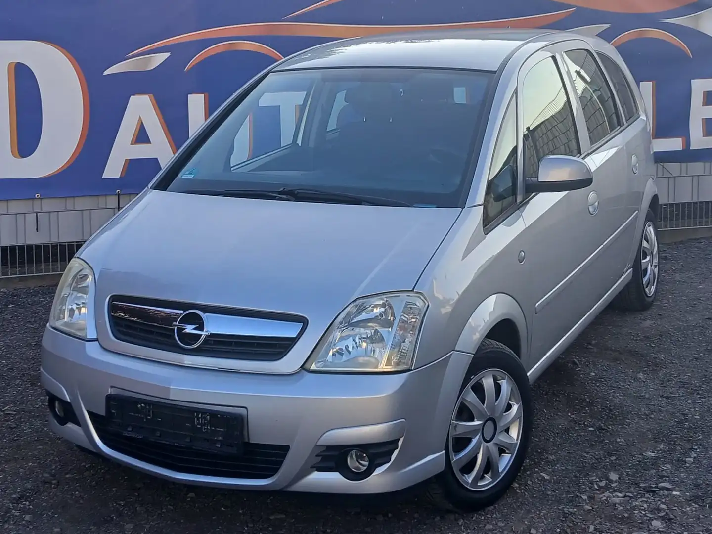 Opel Meriva 1,6 Edition *KLIMA*SHZ*2.HAND*HU/TÜV NEU* Grau - 1