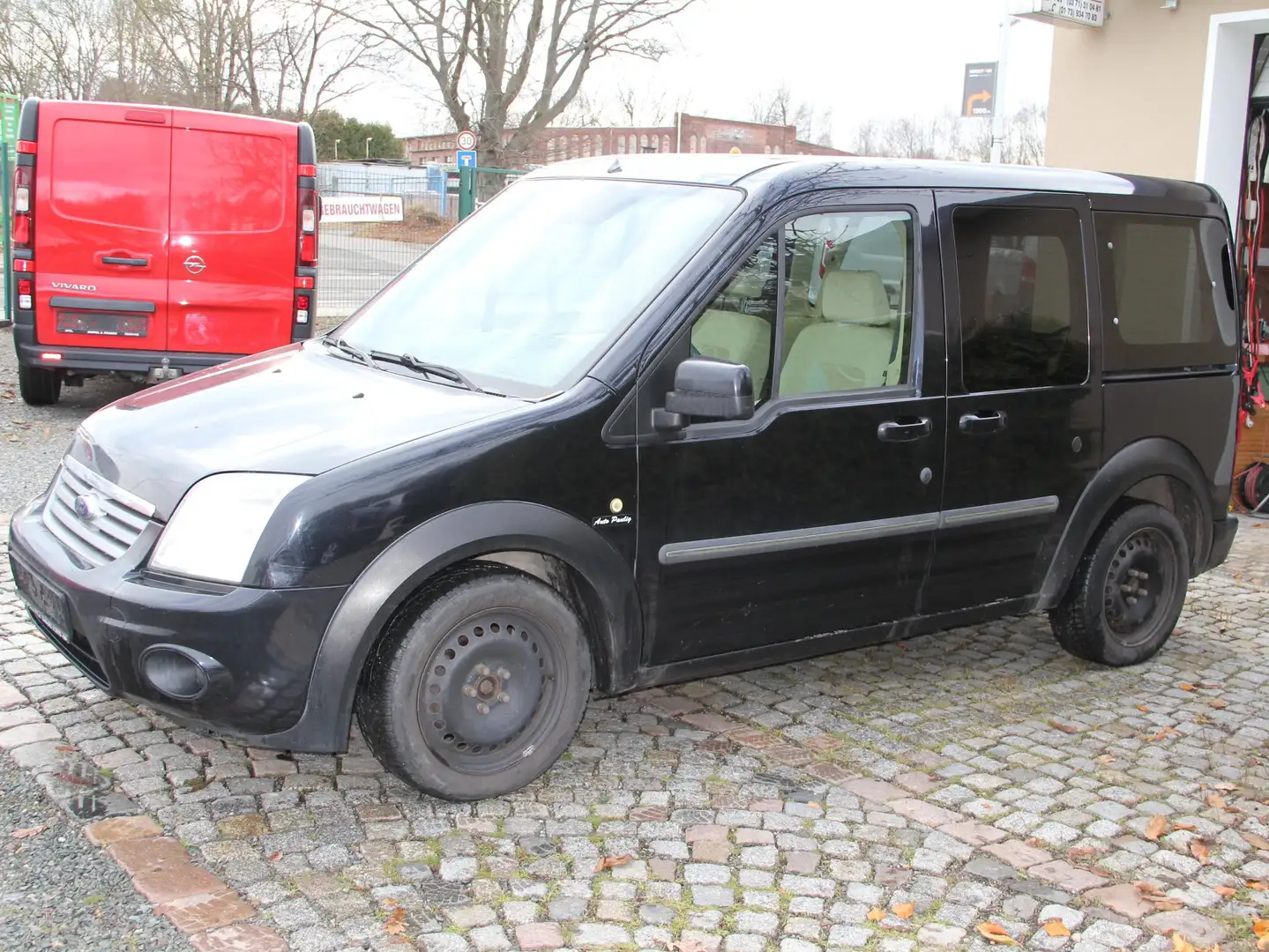 Ford Tourneo Connect Trend Connect kurz Bj.2009 Zwart - 1