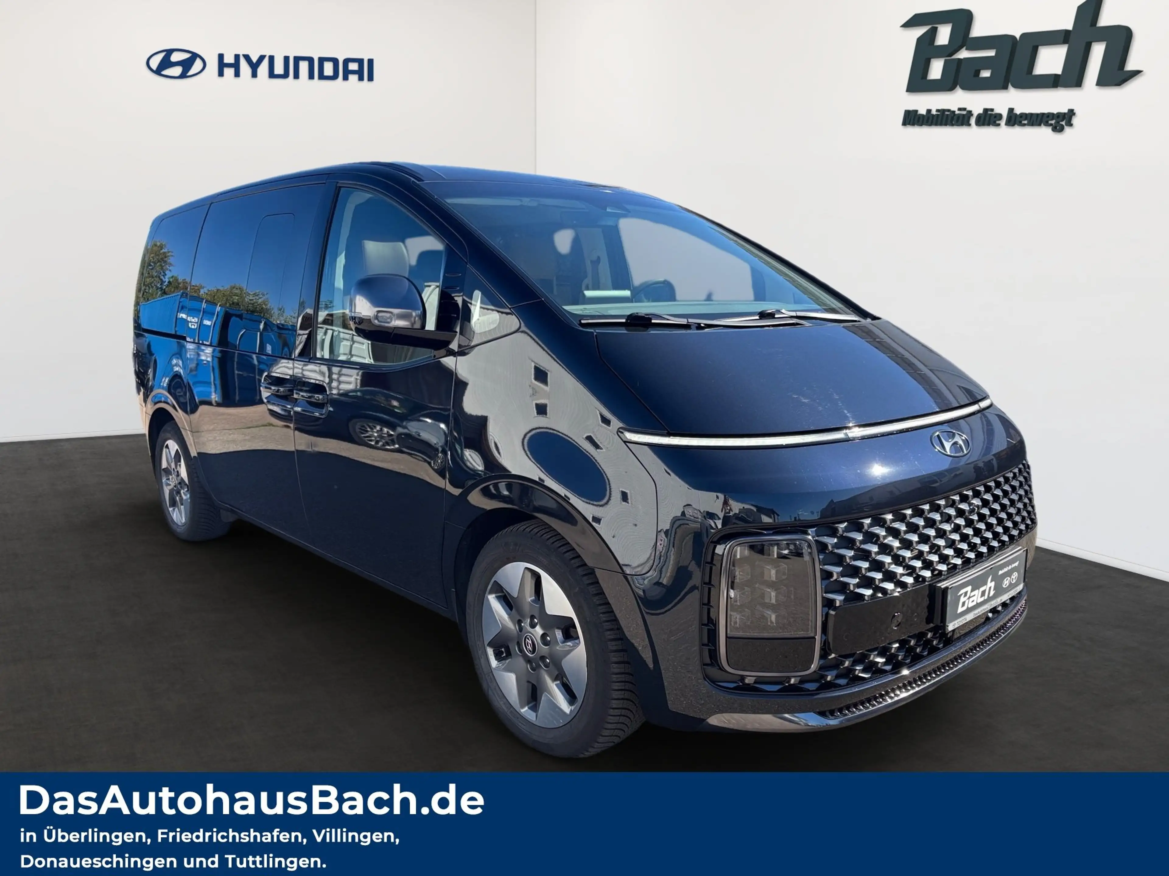 Hyundai STARIA 7-Sitzer 2.2 CRDi 8AT 4WD 360°,WKR — photo 2